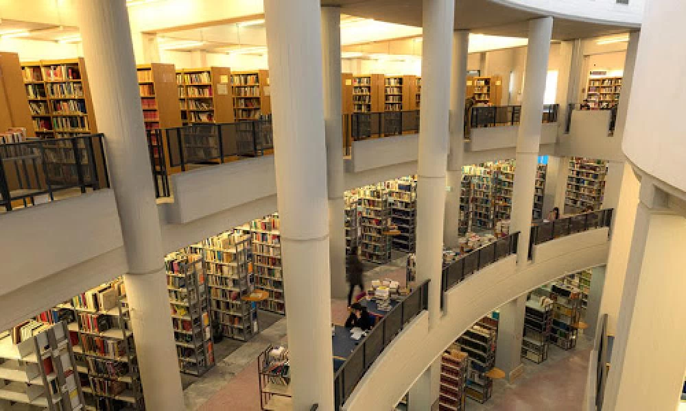 Υπουργείο Παιδείας: Τρόποι για να αξιοποιηθούν οι έρευνες των πανεπιστημίων